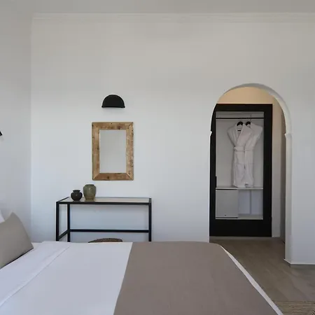 Paros, A Member Of Radisson Individuals 4*